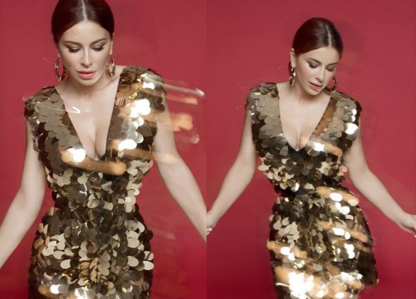 Певица Ани Лорак взбудоражила сеть фото в смелом платье, которое выгодно подчеркнула ее грудь