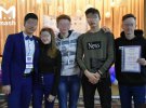В России 16-летний Тимерлан Камалетдинов ( по центру) топором зарубил мать, 4-летних брата с сестрой, деда и бабушку