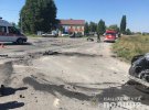 Поблизу   с. Гоголів на Київщині   у аварії загинув поліцейський та його 7-річна пасажирка. Їхнє авто Chevrolet на великій швидкості протаранила 37-річна жителька столиці  за кермом позашляховика  Audi