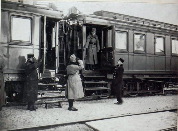 Карл І в селе Ожидов 9 декабря 1917