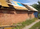 У селі Розсошенці Полтавського району одна сусідка найняла людей,щоб розібрати сараї своїх сусідів - ті твердять, що незаконно