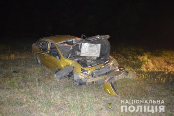Вблизи Тростянца Винницкой области перевернулся легковой автомобиль. Погибли 2 мужчин