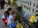 Через российскую агрессию вдовами осталось 254 женщины. Они рассказывают своим детям почему умер их отец