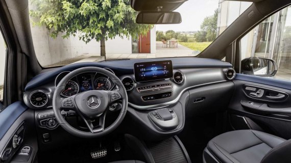 Mercedes представить електричний мікроавтобус на базі EQV