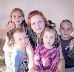 Ольга Кучерюк із сім’єю переїхали до Польщі і розповіли як влаштувала дітей в дитсадок та школу