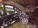 На Ровенщине 19-летний водитель за рулем Toyota Avensis врезался в ограждение, а затем - в дерево. Пострадали 3 его несовершеннолетние пассажирки