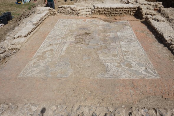 В Великобритании нашли 1600-летнюю римскую мозаику с греческим мифологическим сюжетом