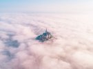 Мон Сен-Мишель, Франция, потерян в тумане