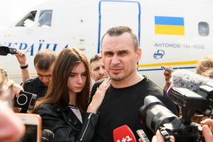 Для кожного бранця потрібно індивідуальне лікування, а перш за все — фізичне лікування - лікар. Фото: 5 канал