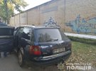 Грабіжники вкрали із сейфу на птахофермі в с. Новосілки Києво-Святошинського району на Київщині 600 тис. грн. Двох із трьох нападників затримали, частину грошей знайшли