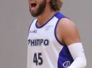 Сын Коломойского играет в баскетбол
