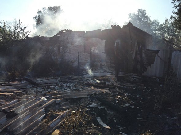 У Котелевському районі згоріла господарча будівля