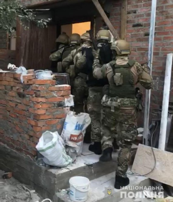 На Киевщине обезвредили опасную банду, которая напала на семью предпринимателей в селе Воропаевка Иванковского района 21 августа