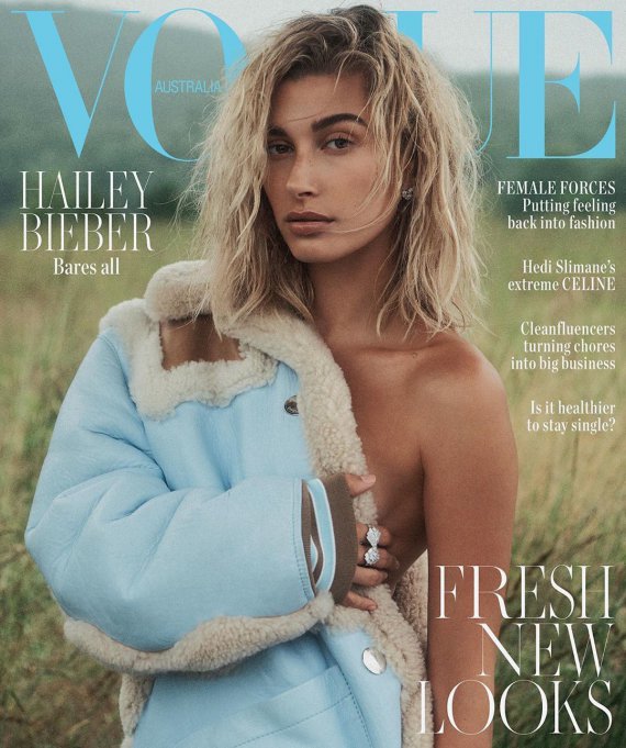 Хейли Бибер украсила обложку Vogue Australia
