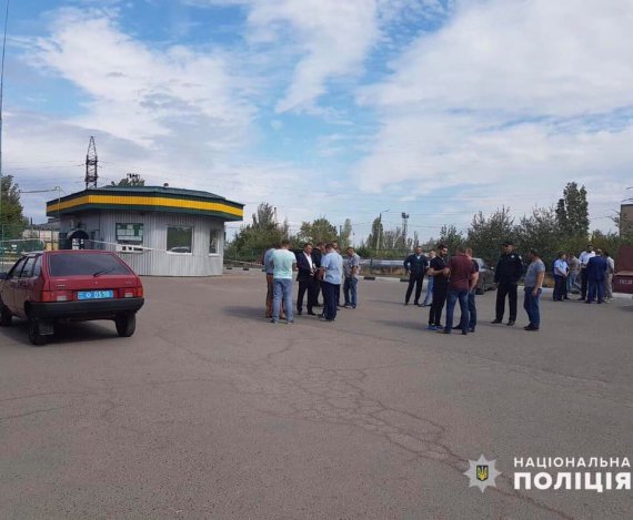 В Николаеве на автозаправочной станции застрелили трех человек