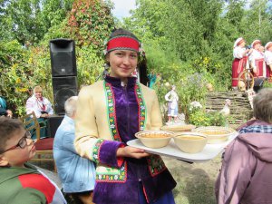 Винницкая область: на фестивале борща удивили 33 видами главного блюда Украины