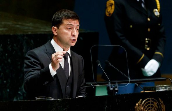 Зеленський показав з трибуни ООН кулю - такою на Донбасі вбили  оперного співака Василя Сліпака
