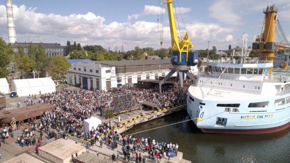 20 сентября компания "НИБУЛОН" на международном форуме TRANS EXPO ODESA MYKOLAIV 2019 ввела в эксплуатацию 140-метровый плавкран NIBULON MAX