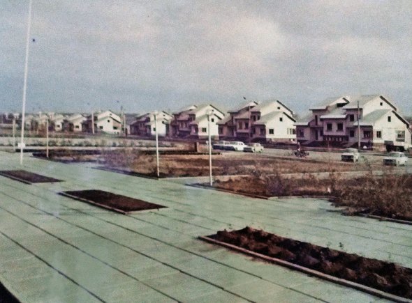 1978 року Леонід Кондратський брав участь у відбудові села Матусів Шполянського району на Черкащині. На одній із вулиць для місцевих жителів звели котеджі