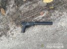 В селе Хотяновка Киевской области КОРДовци застрелили грузина, который при задержании ранил двух спецназовцев. А 10 дней назад он во время проверки документов стрелял в полицейских на столичной Оболони