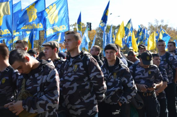 Состоялось шествие приуроченная ко Дню защитника Украины