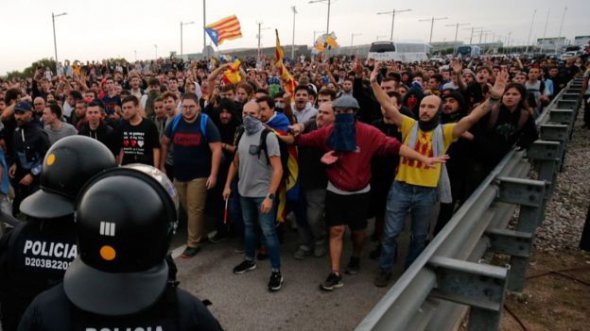 У Барселоні відбулись масові зіткнення 
