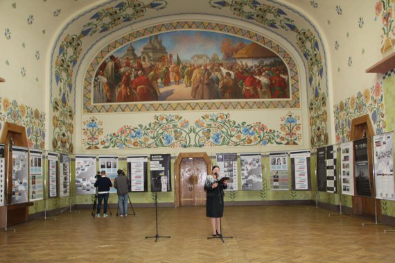 В Полтавском краеведческом музее открыли выставку "Фактор свободы. Мазепинцы. Петрюравцы. Бандеровцы"