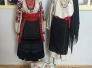 В винницком краеведческом музее показали уникальную выставку старинных свадебных платьев