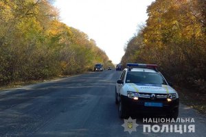 На Тернопольщине несовершеннолетняя погибла, выпав из автобуса. Фото: Нацполиция