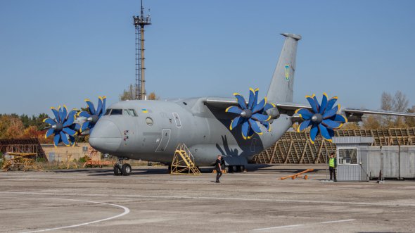 Ан-188 можлива заміна важких радянських транспортників Іл-76