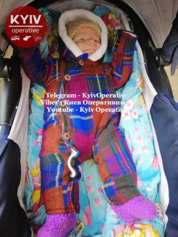 У  селищі Коцюбинське на Київщині  невідома жінка викрала 3-місячного хлопчика в матері