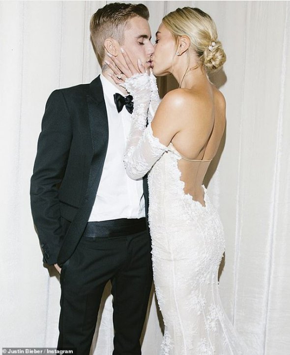 Джастін Бібер і Хейлі Болдуин офіційно одружились 13 вересня торік. Фото: Instagram 
