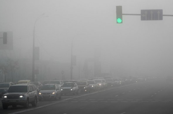 Синоптики повідомили, коли над Україною зникне туман