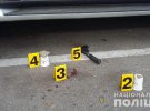 У Харкові біля супермаркету внаслідок перестрілки загинув чоловік, ще один  зазнав поранень.  Третій  стрілок підірвався на гранаті