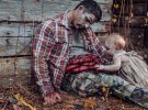 Американская семья сделала фотосессию с папой и дочкой-зомби. Фото: Tiffany Renfroe