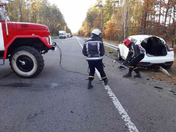 50-річна пасажирка загинула, ще 2 людей - у лікарні
