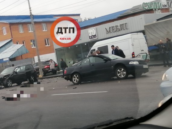 На окружной дороге в Киеве произошла жуткая авария со смертельным исходом