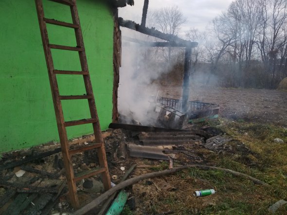 В поселке Романов В Житомирской области загорелся частный дом
