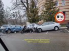 В Боярке пьяная девушка устроила масштабную аварию. Фото: dtp.kiev.ua