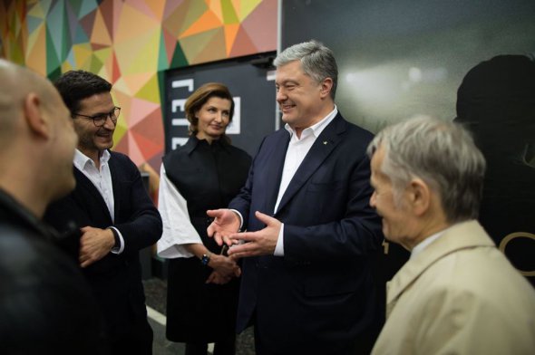Петро і Марина Порошенко подивилися художню стрічку "Додому"