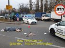 В Киеве грузовик на переходе насмерть сбил женщину