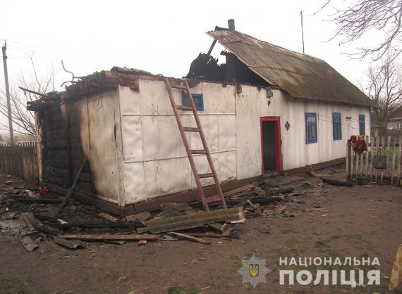 В Житомирской области мужчина поджег в доме бывшую жену с 6-ю детьми