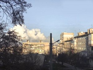 Боєприпаси на військових складах у Балаклії на Харківщині почали вибухати о 14:28 15 листопада. Здетонували, коли їх везли на утилізацію