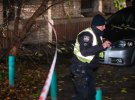 У Києві на Подолі знайшли труп чоловіка з пробитою головою і віником на шиї