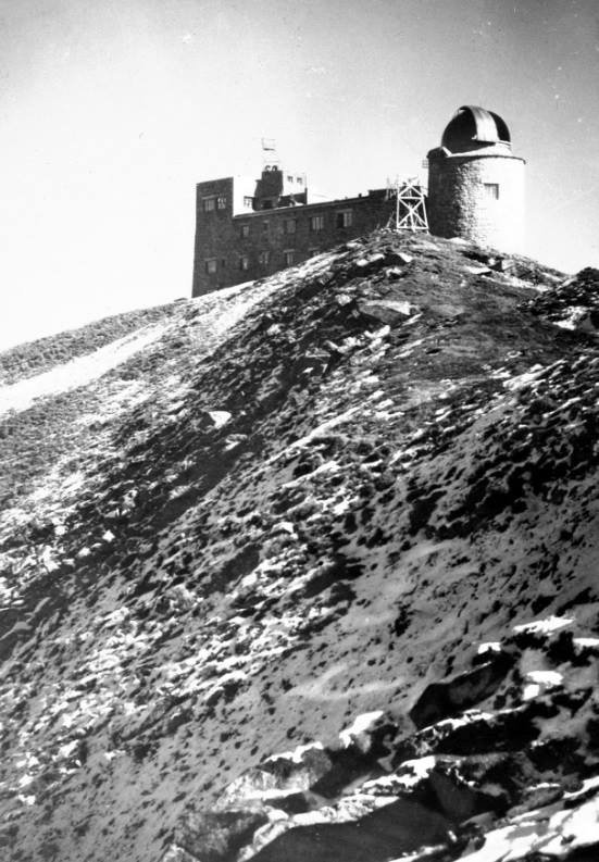 Как выглядела обсерватория на горе Поп Иван