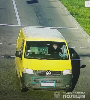 Водитель микроавтобуса Volkswagen сбил насмерть школьницу. Фото: Нацполиция