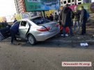 На виїзді з Києва зіткнулися легковий автомобіль Toyota Camry і мікроавтобус Volkswagen. Постраждали 3 дорослих і дитина