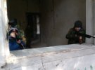 Оккупанты учат детей Крыму зачищать здания
