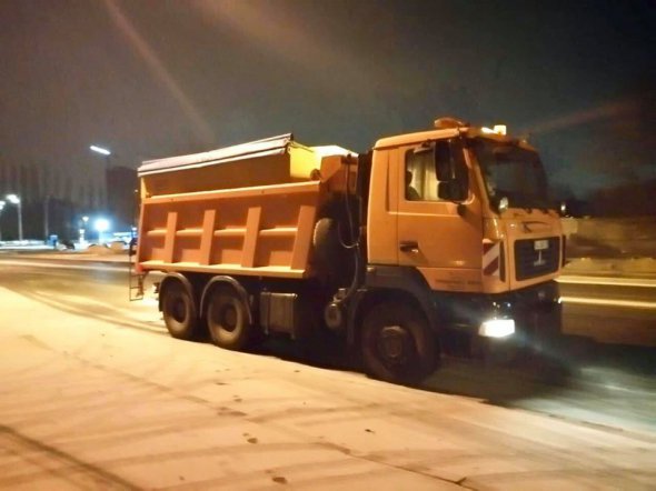 Снігові вихори спостерігалися в декількох районах столиці