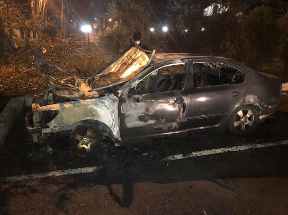 Неизвестные сожгли автомобиль, принадлежавший семье и.о. руководителя Одесской таможни Игоря Резника